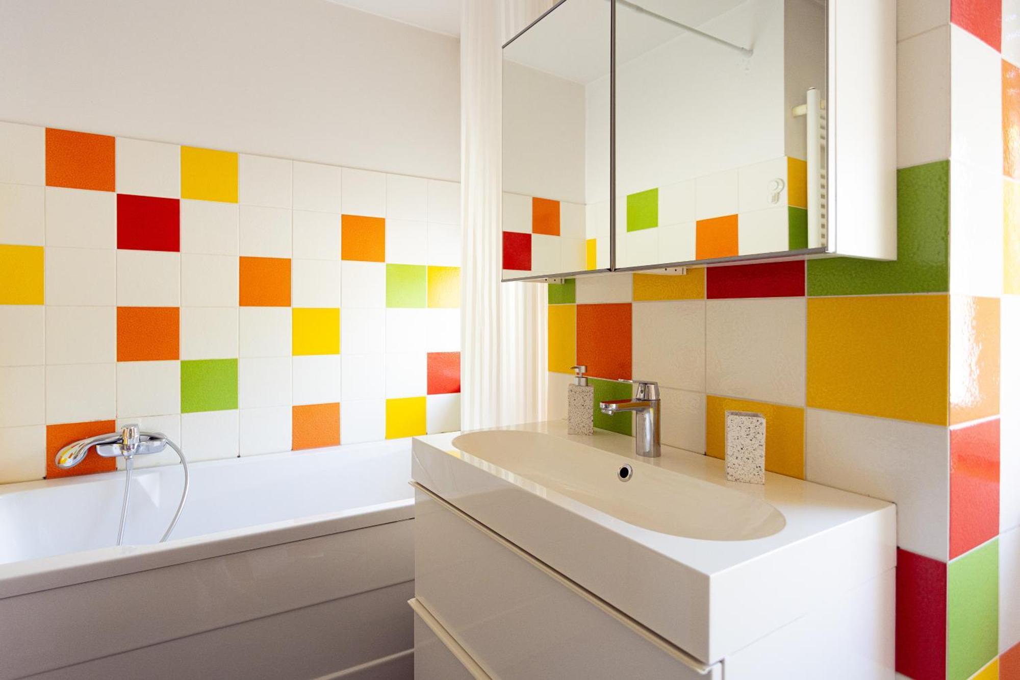 Large Two Bedroom Family App - Free Parking Lubiana Esterno foto