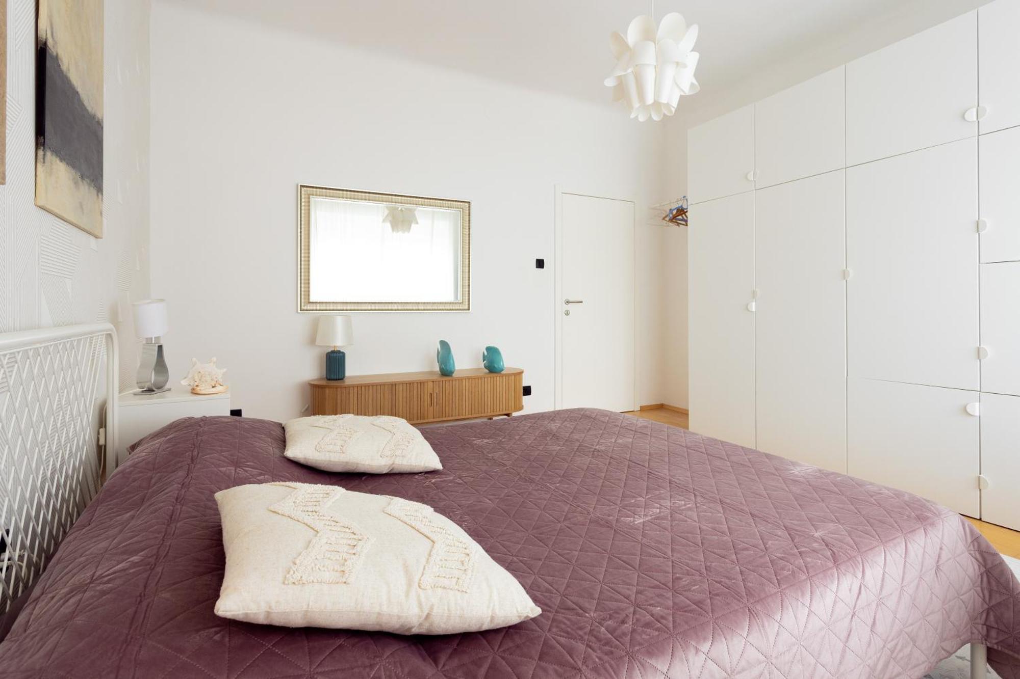 Large Two Bedroom Family App - Free Parking Lubiana Esterno foto